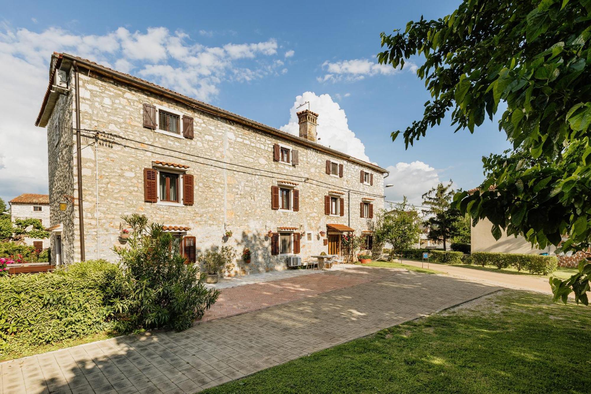 Apartments Mirna Stress Free Babici Esterno foto